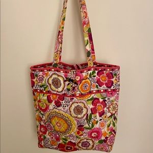 Vera Bradley tote bag. Gently used condition.